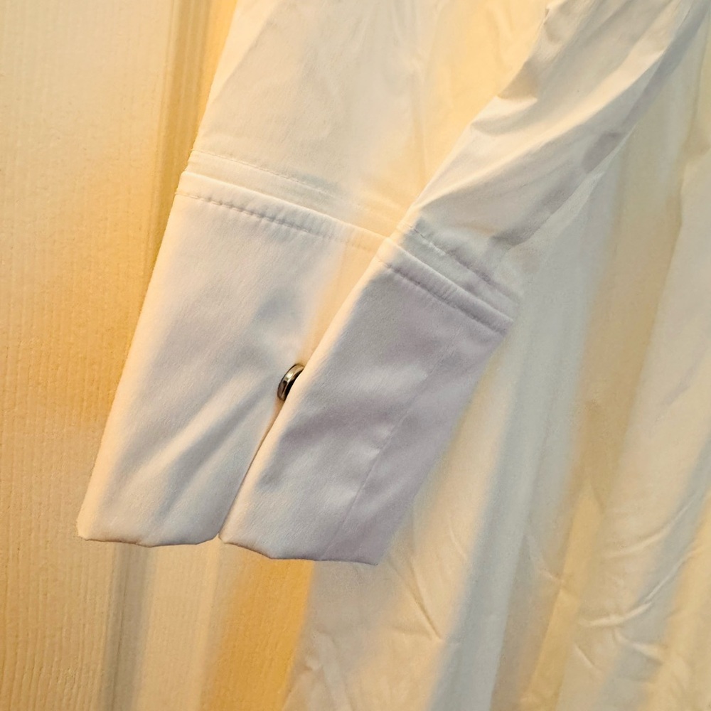 ATHLETA long, lightweight, white hooded windbreaker rain jacket. Elastic waist. - Picture 10 of 10
